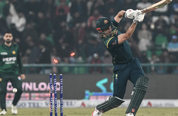 Babar, Nawaz star as Pakistan complete whitewash against Australia