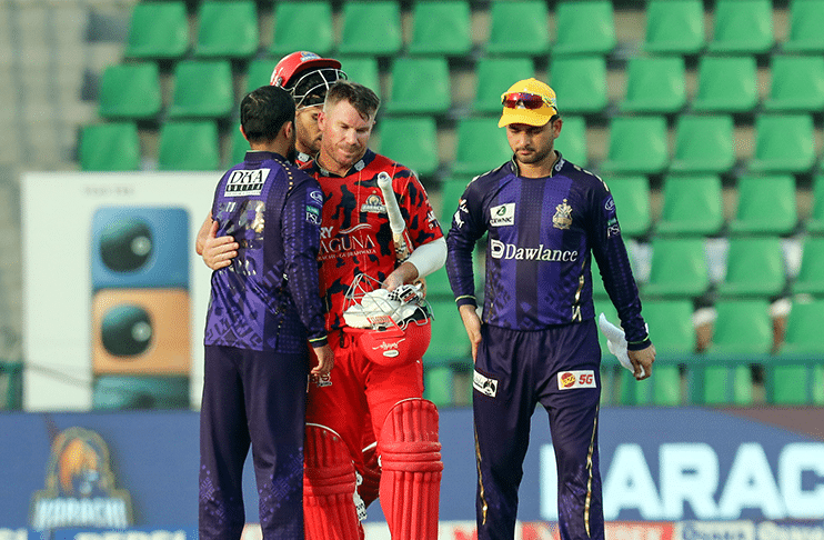 david-warner-stars-karachi-kings-eliminate-quetta-gladiators