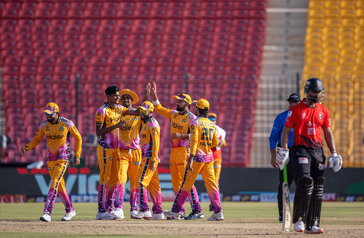 psl-11-peshawar-zalmi-vs-lahore-qalandars-babar-azam