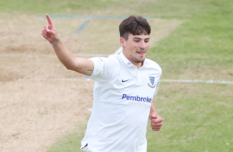 England call up uncapped seamer as cover for Ollie Robinson