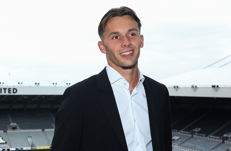 Newcastle sign Bosnia defender Amar Dedic