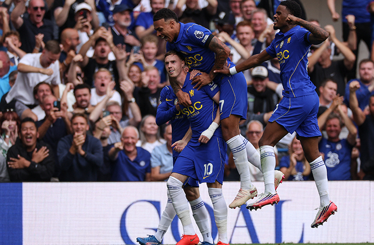 Premier League: Chelsea beat Brighton as Leeds hold Brentford