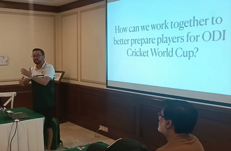Mike Hesson meets Champions Cup coaches in Multan