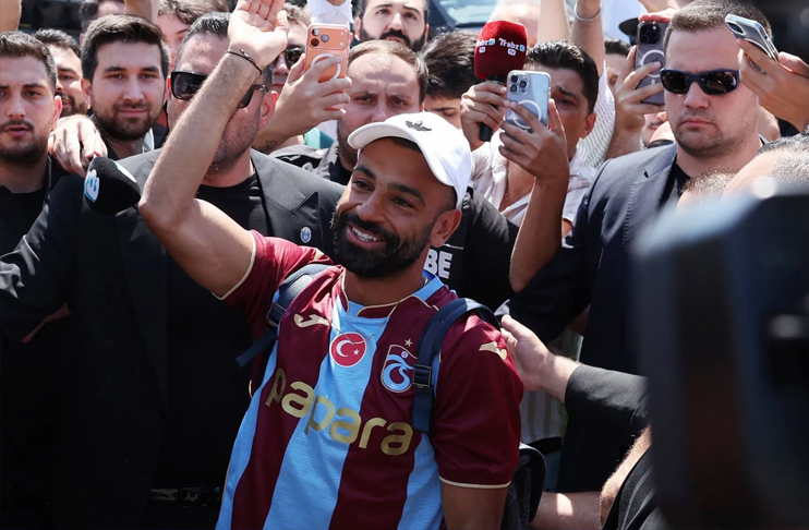 Mohamed Salah arrives in Turkey to complete Trabzonspor move