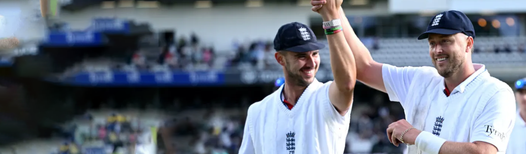 England dominate Pakistan on opening day