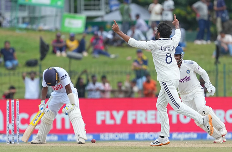India tighten grip on Sri Lanka in second Test